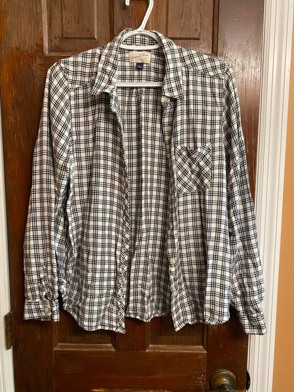 Universal Thread Black and White Plaid Button-Down Shirt